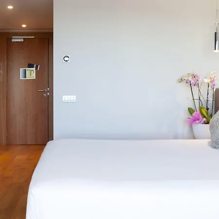 ホテルsb Bcnイベンツ4 *スップ 4* カステルデフェルス