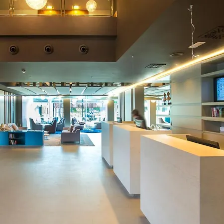 ホテルsb Bcnイベンツ4 *スップ 4* カステルデフェルス